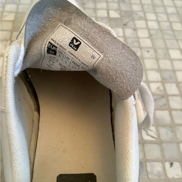 Veja V-10 - Picture 6 of 6